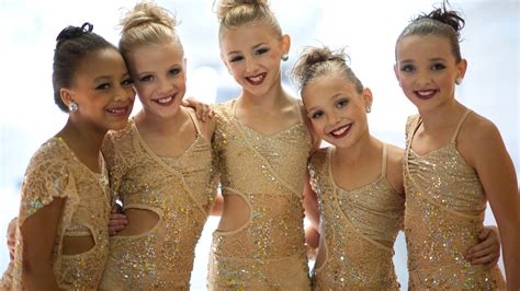 Dance Moms. Dance Moms follows Abby Lee Miller and the nation's favorite tween dancers as they take on Hollywood while new auditions, new competitions, and new studios raise …